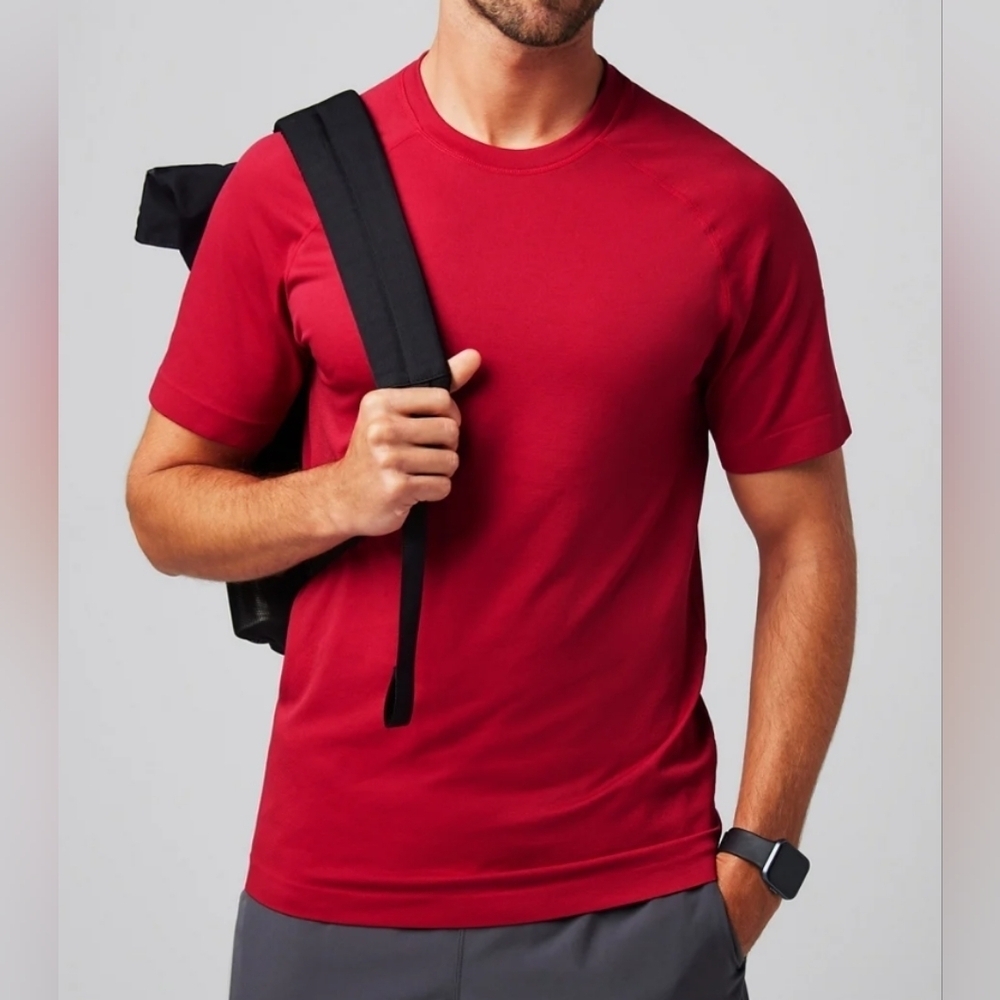 Fabletics Men's Red Short Sleeve Training Day T-shirt | Medium